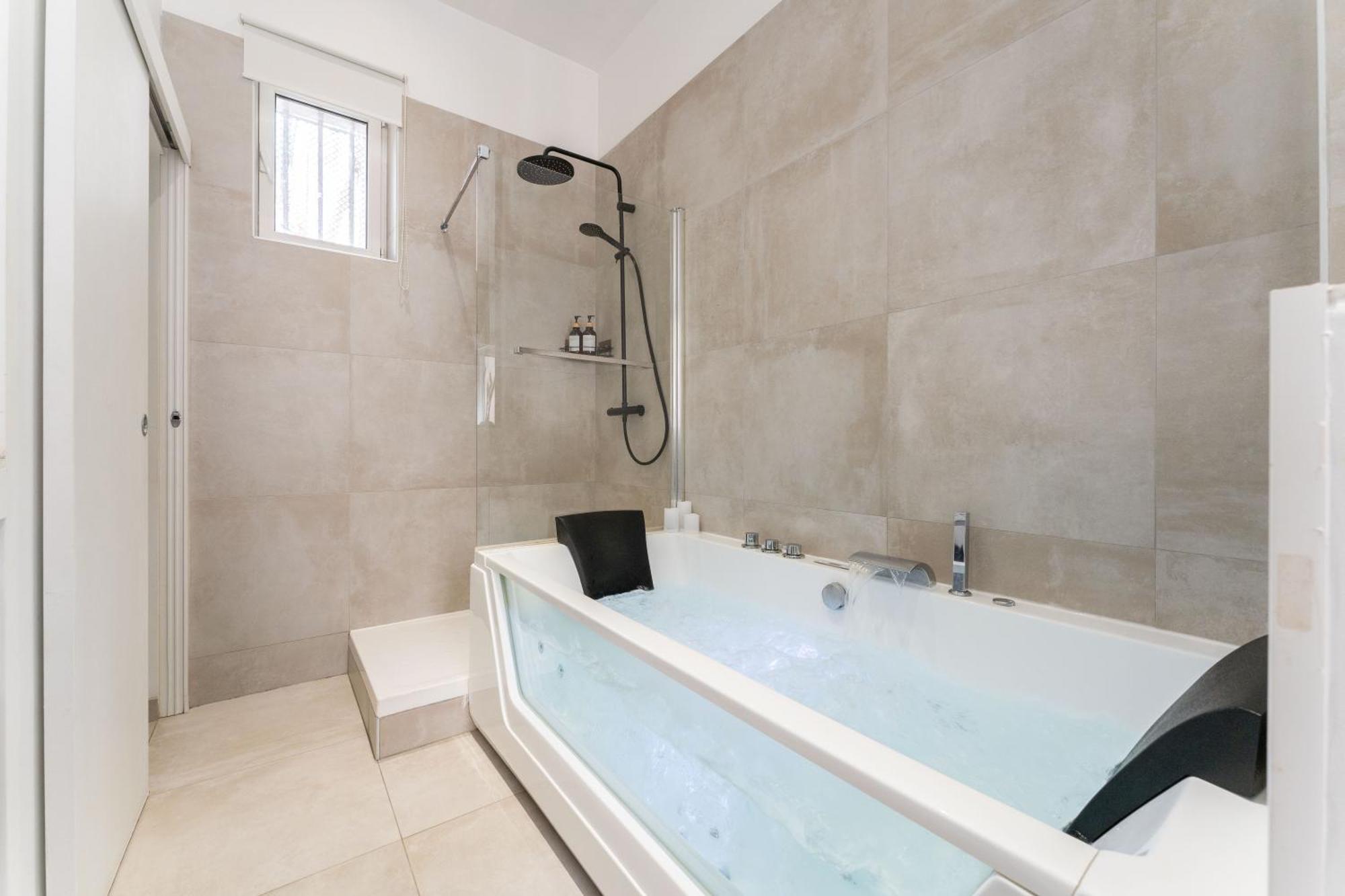 Suite Avec Baignoire Balneo A 4Min A Pied Du Vieux-Port 마르세유 외부 사진